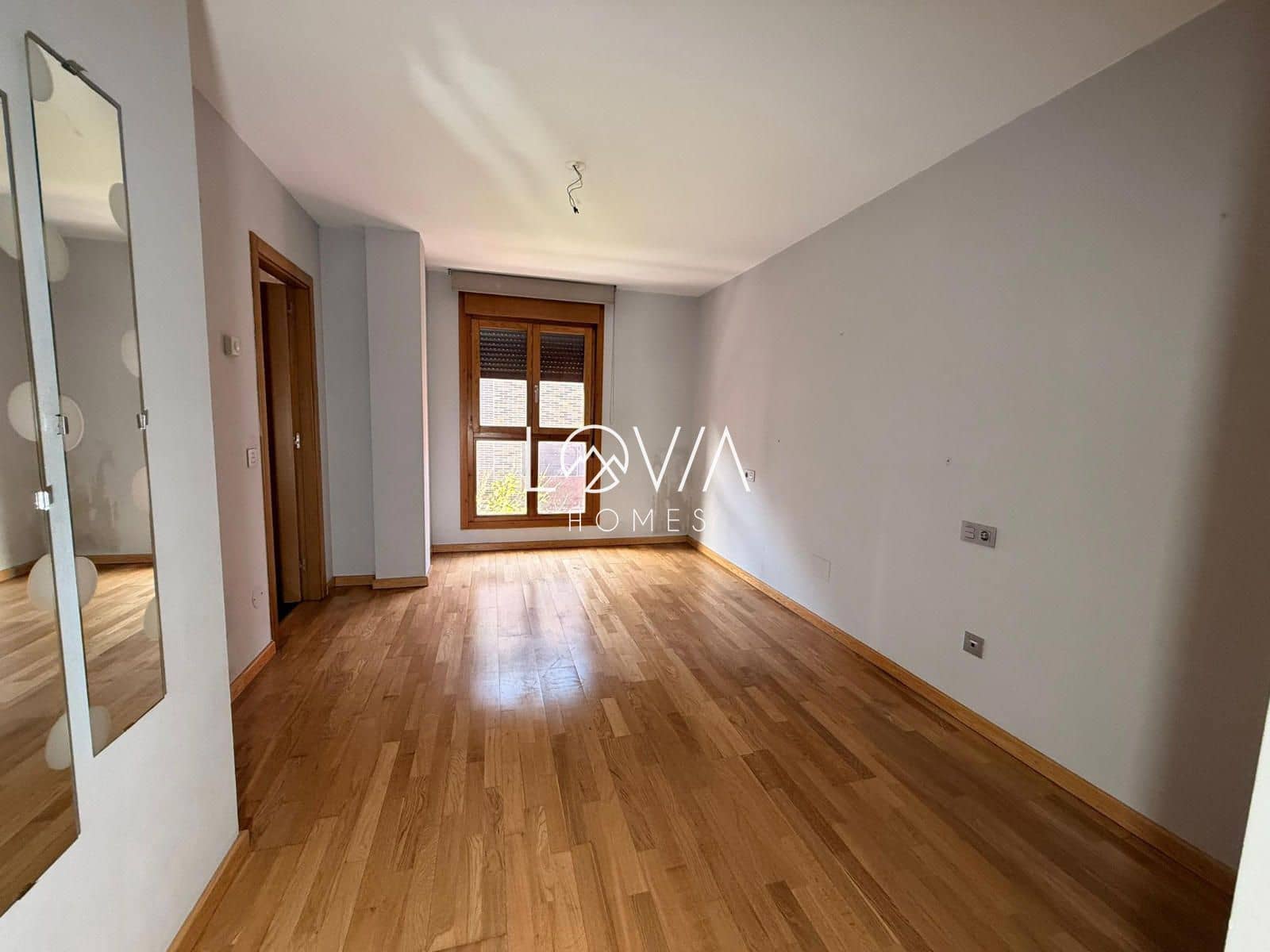 3 bedroom Flat for sale in Gijon with garage - € 210,000 (Ref: 9877110)