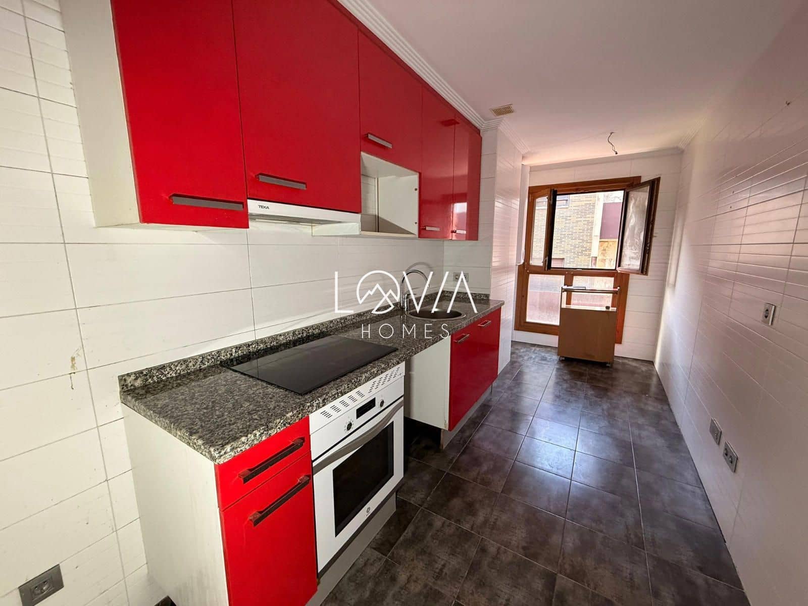 3 bedroom Flat for sale in Gijon with garage - € 210,000 (Ref: 9877110)