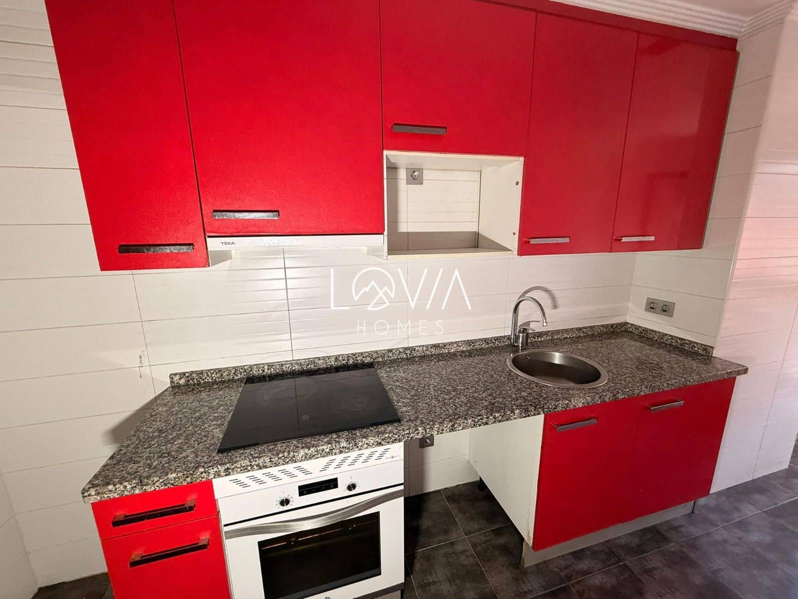 3 bedroom Flat for sale in Gijon with garage - € 210,000 (Ref: 9877110)