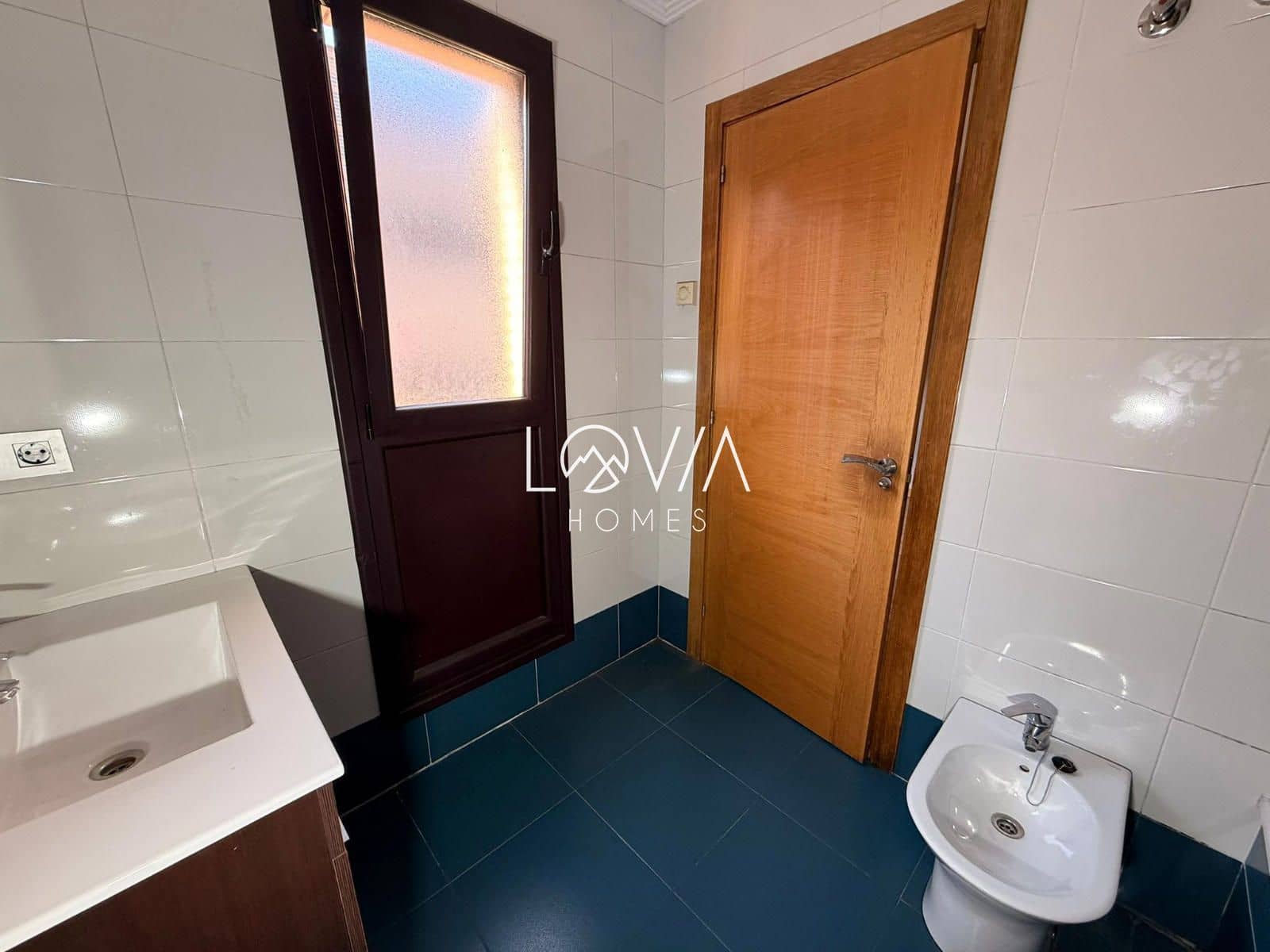 3 bedroom Flat for sale in Gijon with garage - € 210,000 (Ref: 9877110)
