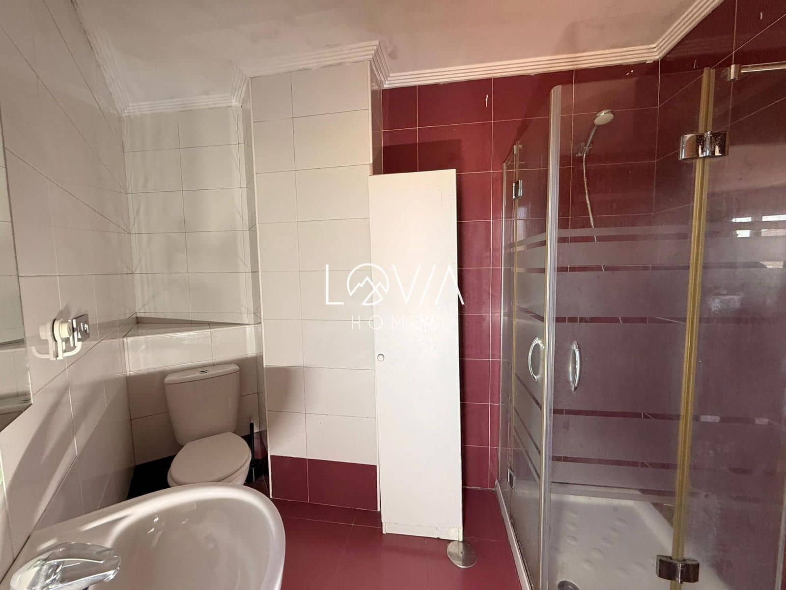 3 bedroom Flat for sale in Gijon with garage - € 210,000 (Ref: 9877110)