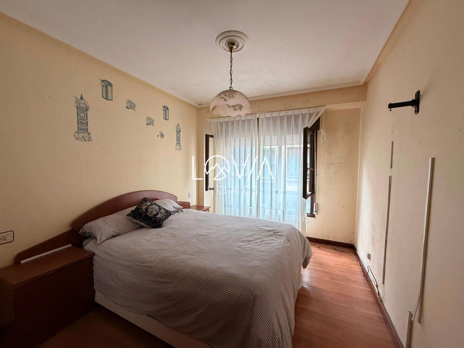 3 sovrum Lägenhet till salu i Gijon - 145 000 € (Ref: 9889430)