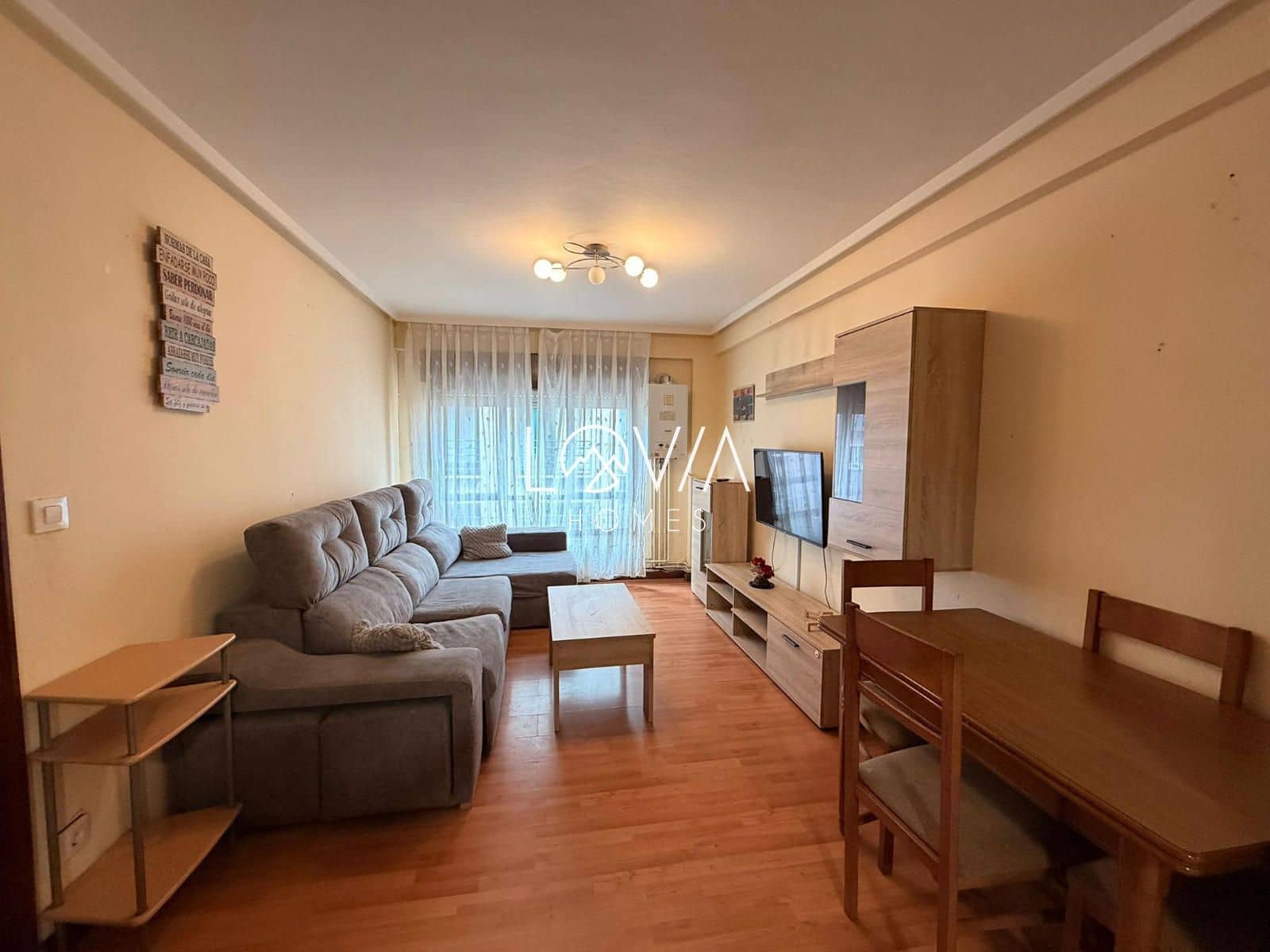 3 sovrum Lägenhet till salu i Gijon - 145 000 € (Ref: 9889430)