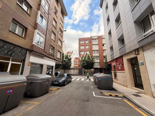 3 sovrum Lägenhet till salu i Gijón - 145 000 € (Ref: 9889430)