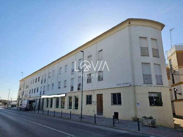 Piso de 3 habitaciones en Marchena en venta - 69.300 € (Ref: 9890944)