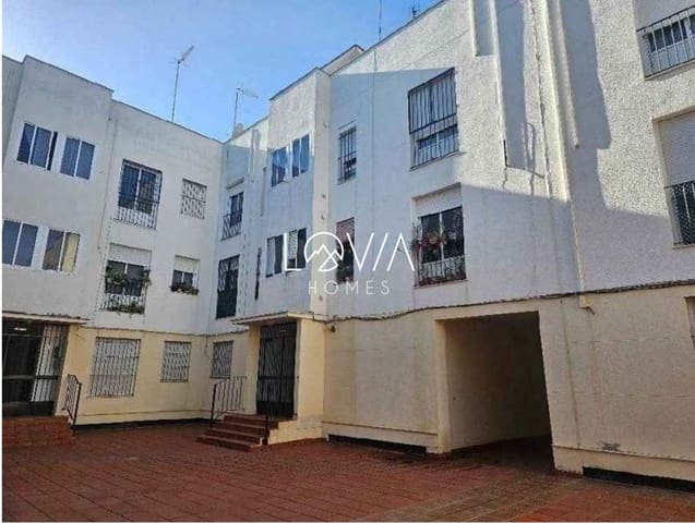 Piso de 3 habitaciones en Marchena en venta - 69.300 € (Ref: 9890944)