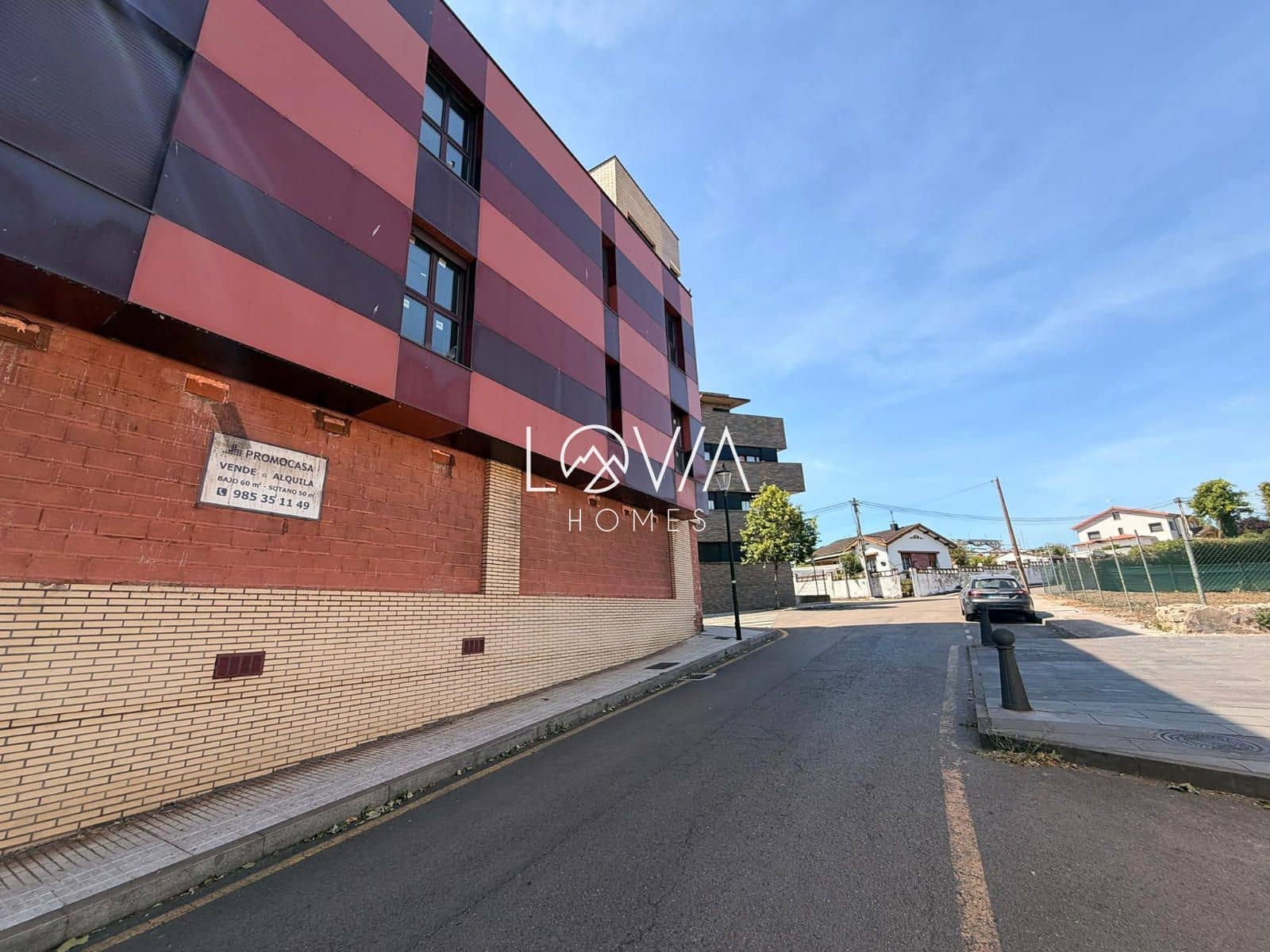 Comercial para venda em Gijon - 44 000 € (Ref: 9900023)