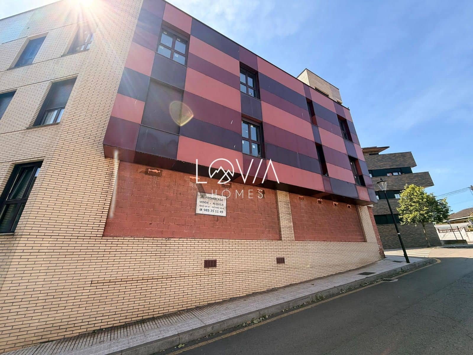 Comercial para venda em Gijon - 44 000 € (Ref: 9900023)