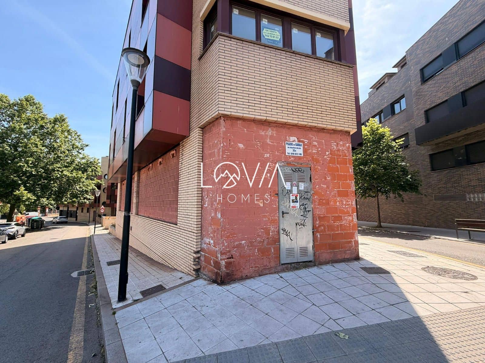 Comercial para venda em Gijon - 44 000 € (Ref: 9900023)