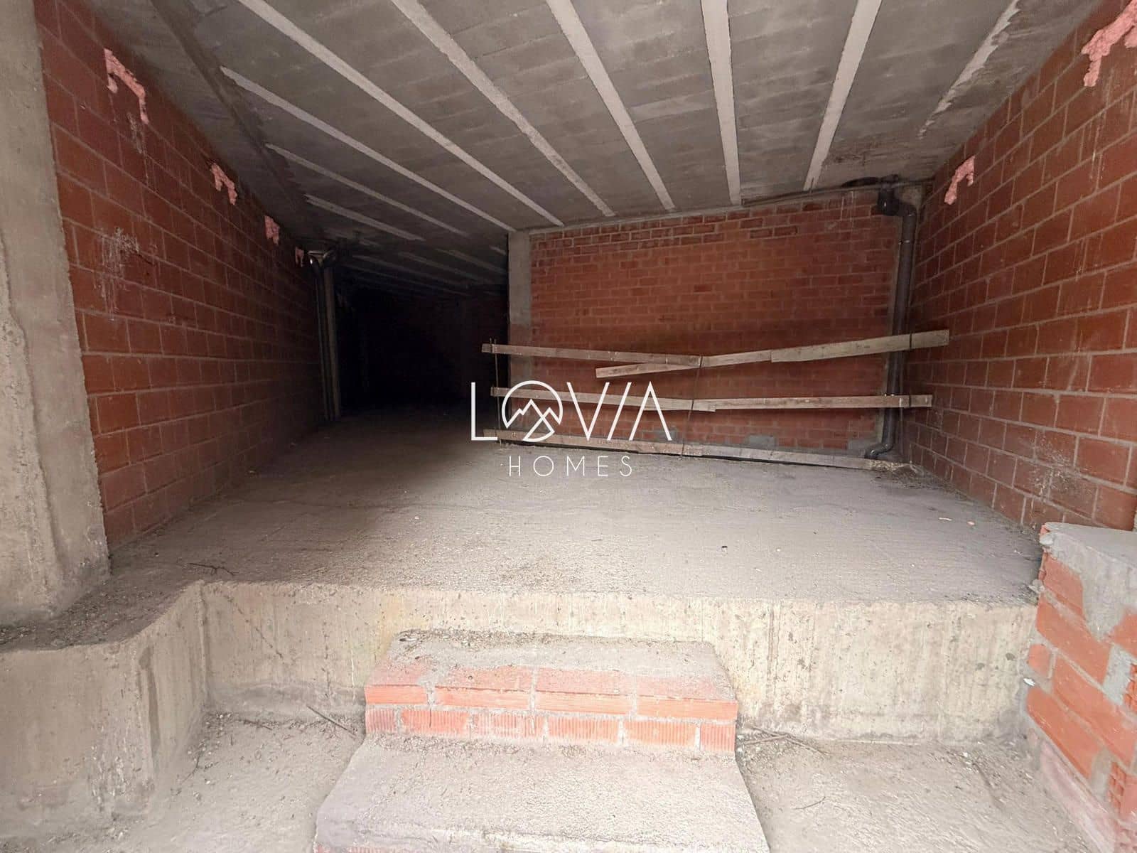 Commercial for sale in Gijon - € 44,000 (Ref: 9900023)