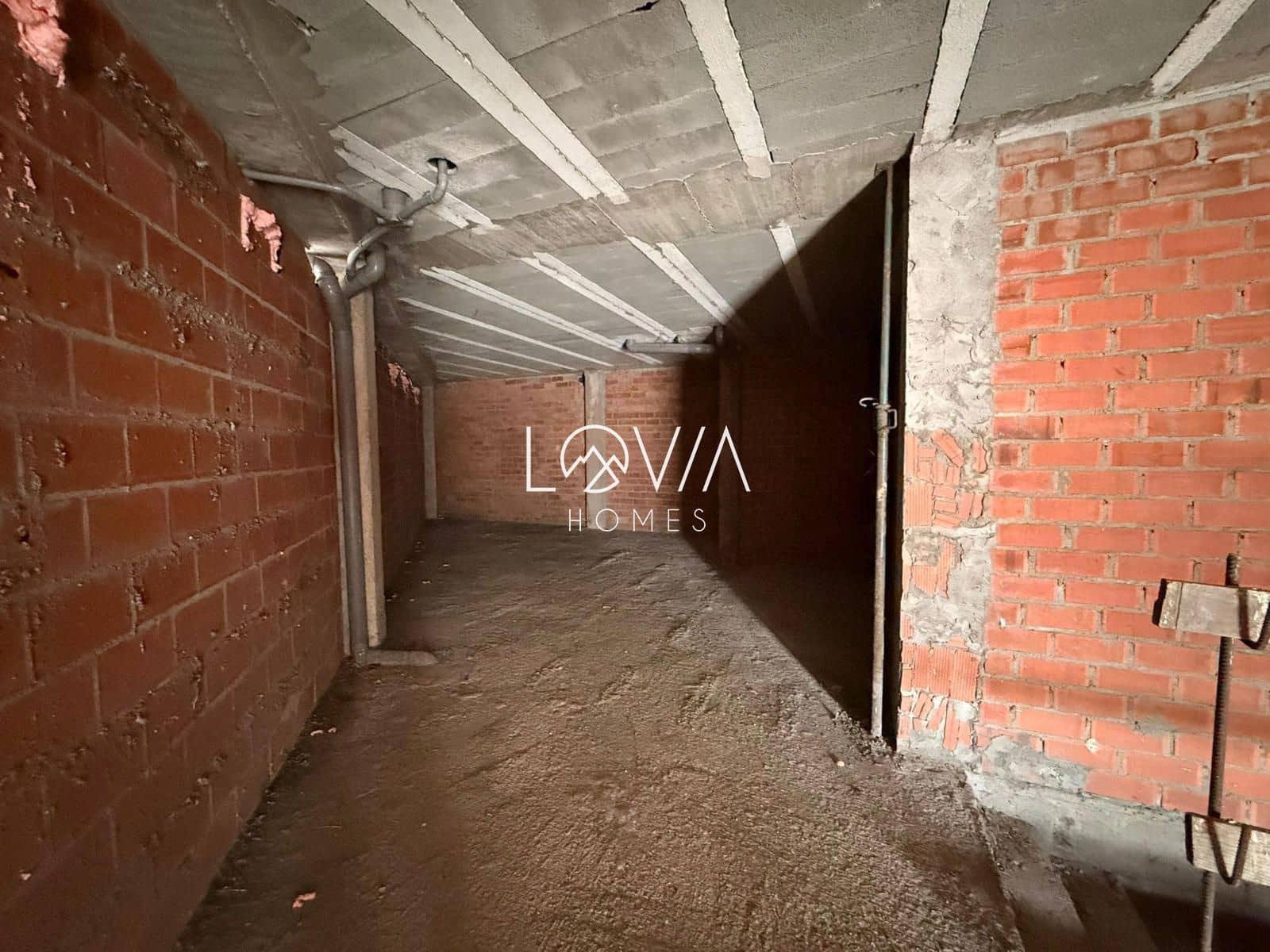 Commercial for sale in Gijon - € 44,000 (Ref: 9900023)