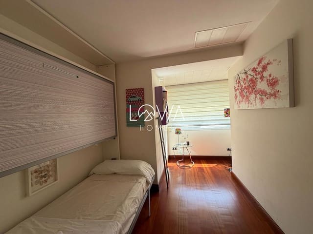 3 quarto Apartamento para venda em Puerto Banus, Marbella com piscina garagem - 1 690 000 € (Ref: 9914573)
