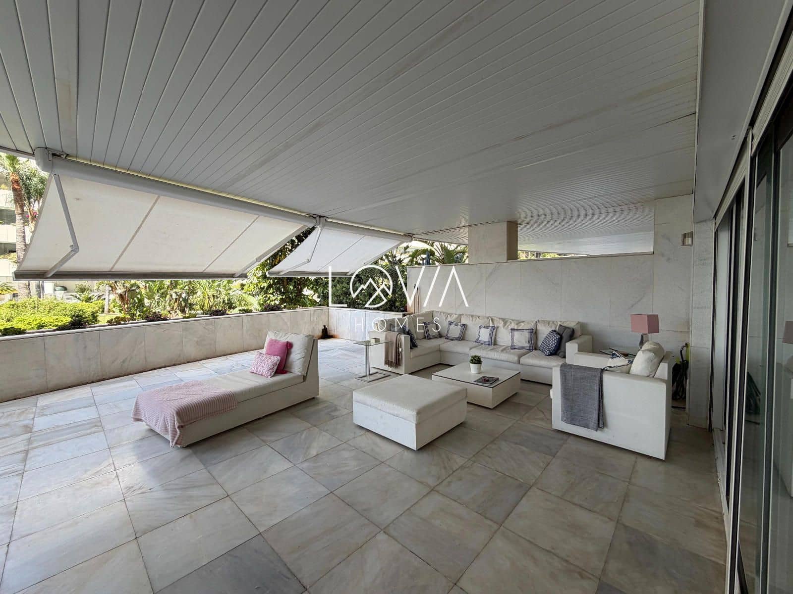 3 sypialnia Mieszkanie na sprzedaż w Marbella z basenem garażem - 1 690 000 € (Ref: 9914573)