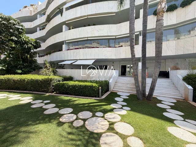3 quarto Apartamento para venda em Puerto Banus, Marbella com piscina garagem - 1 690 000 € (Ref: 9914573)
