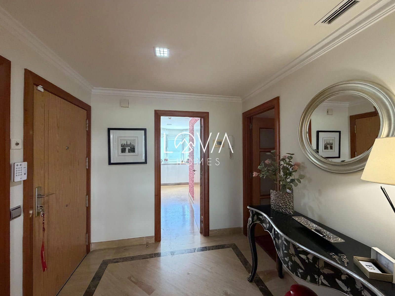 3 sypialnia Mieszkanie na sprzedaż w Marbella z basenem garażem - 1 690 000 € (Ref: 9914573)