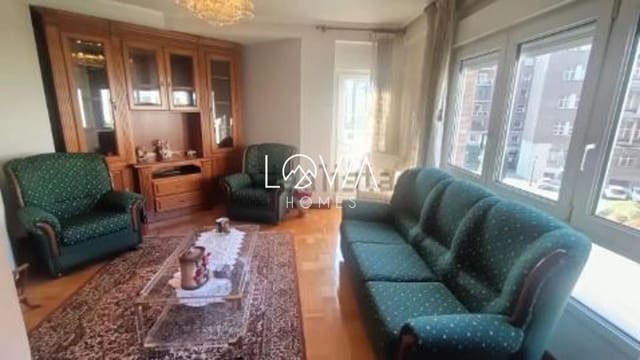 Piso de 3 habitaciones en Gijón en venta - 287.000 € (Ref: 9914992)