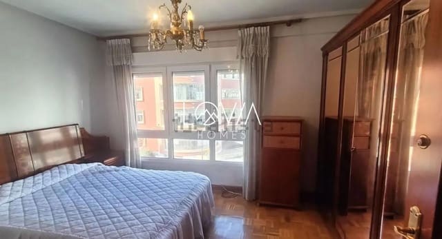 Piso de 3 habitaciones en Gijón en venta - 287.000 € (Ref: 9914992)