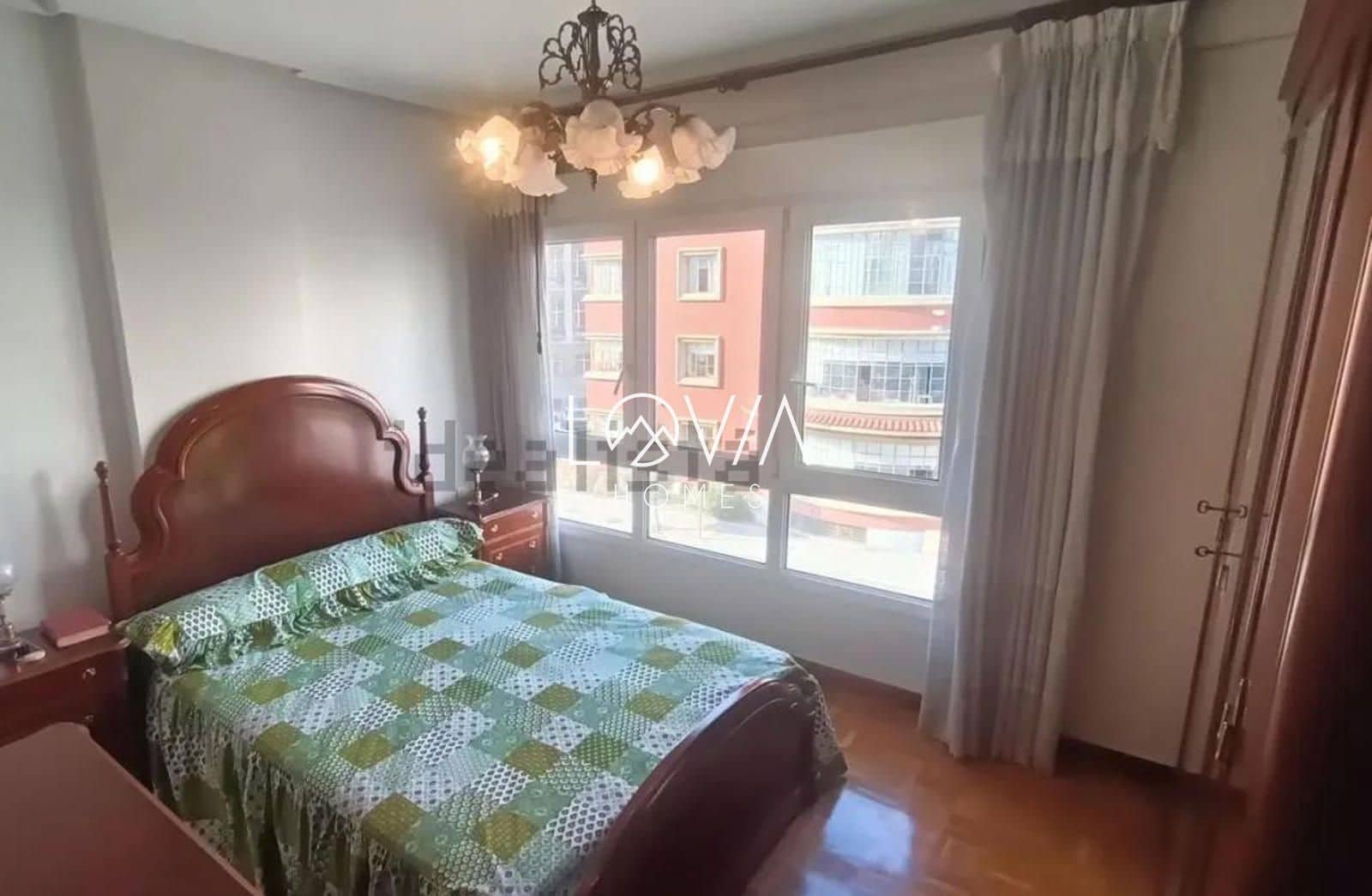 Piso de 3 habitaciones en Gijón en venta - 287.000 € (Ref: 9914992)