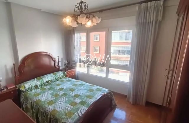 Piso de 3 habitaciones en Gijón en venta - 287.000 € (Ref: 9914992)