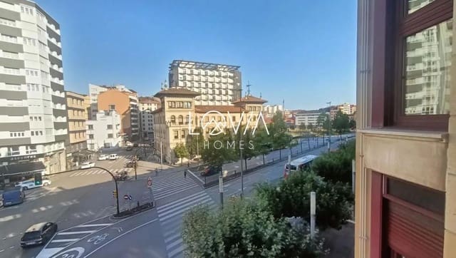 Piso de 3 habitaciones en Gijón en venta - 287.000 € (Ref: 9914992)
