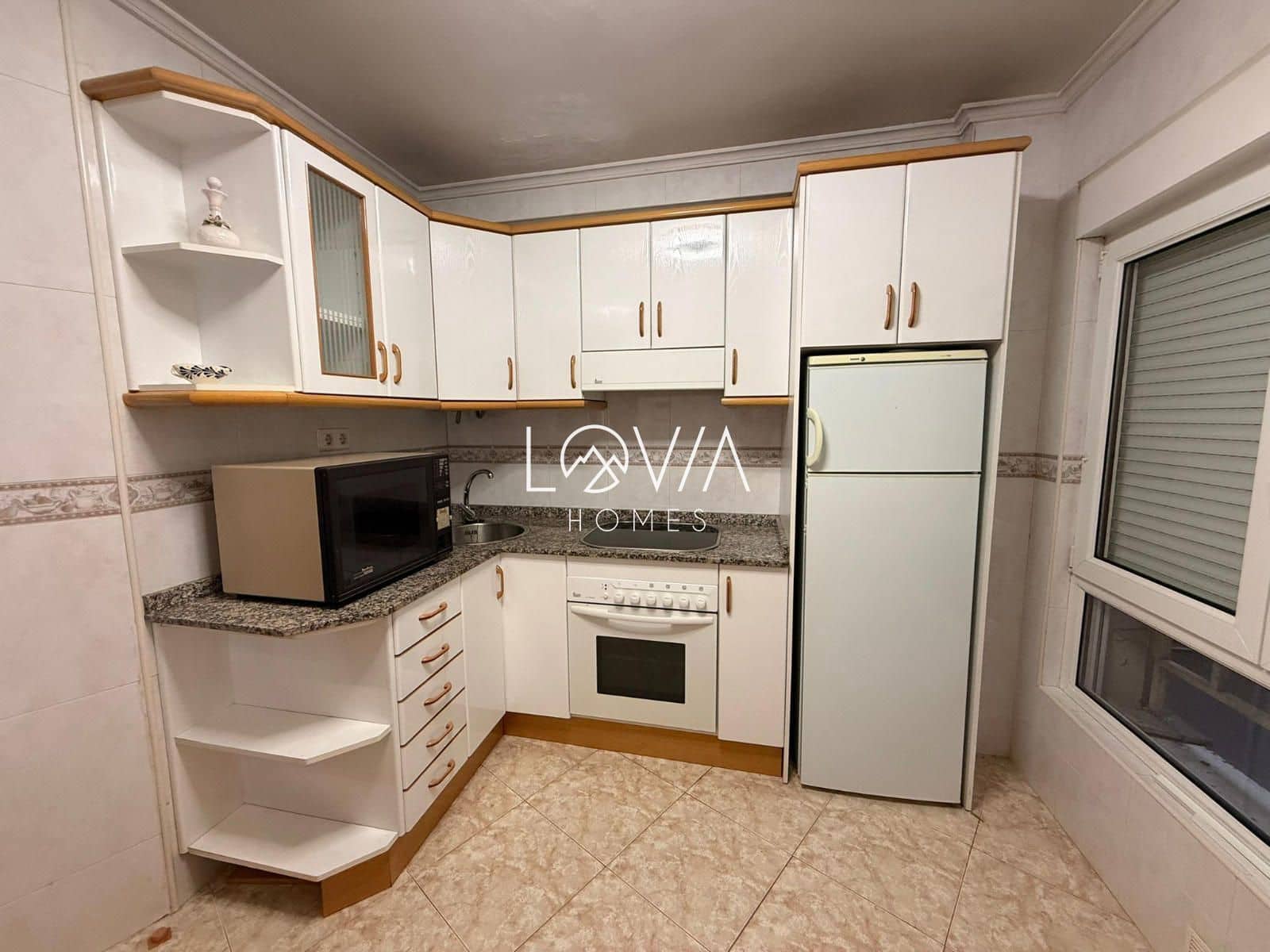 3 bedroom Flat for sale in Gijon - € 287,000 (Ref: 9914992)