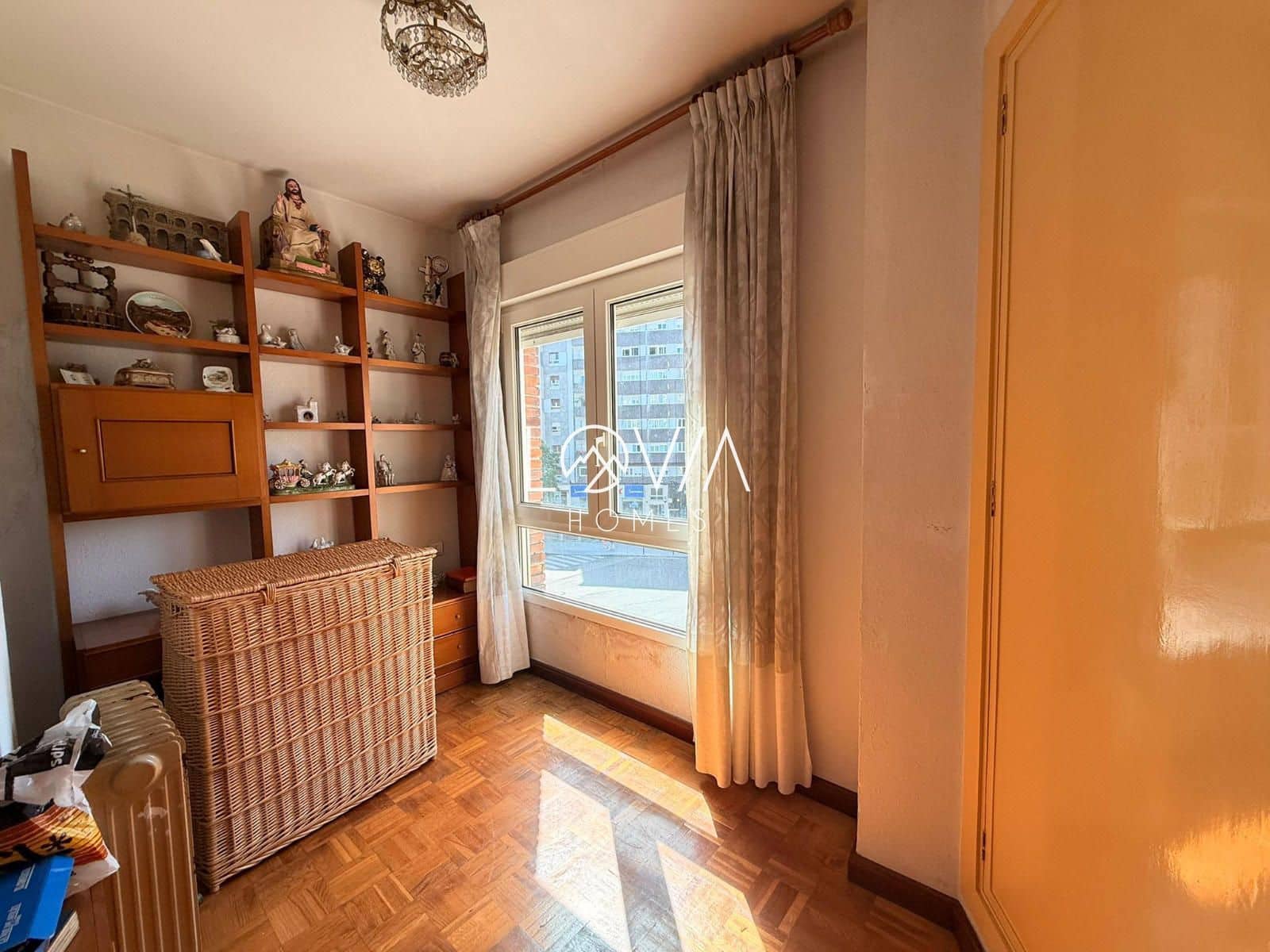 3 bedroom Flat for sale in Gijon - € 287,000 (Ref: 9914992)