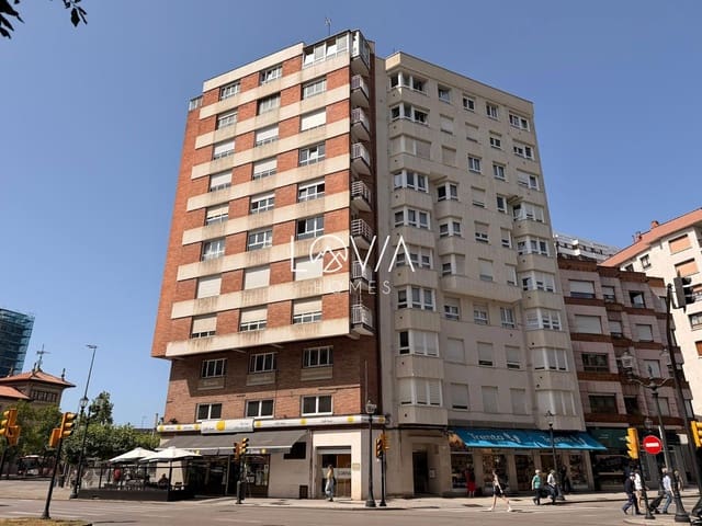 Piso de 3 habitaciones en Gijón en venta - 287.000 € (Ref: 9914992)