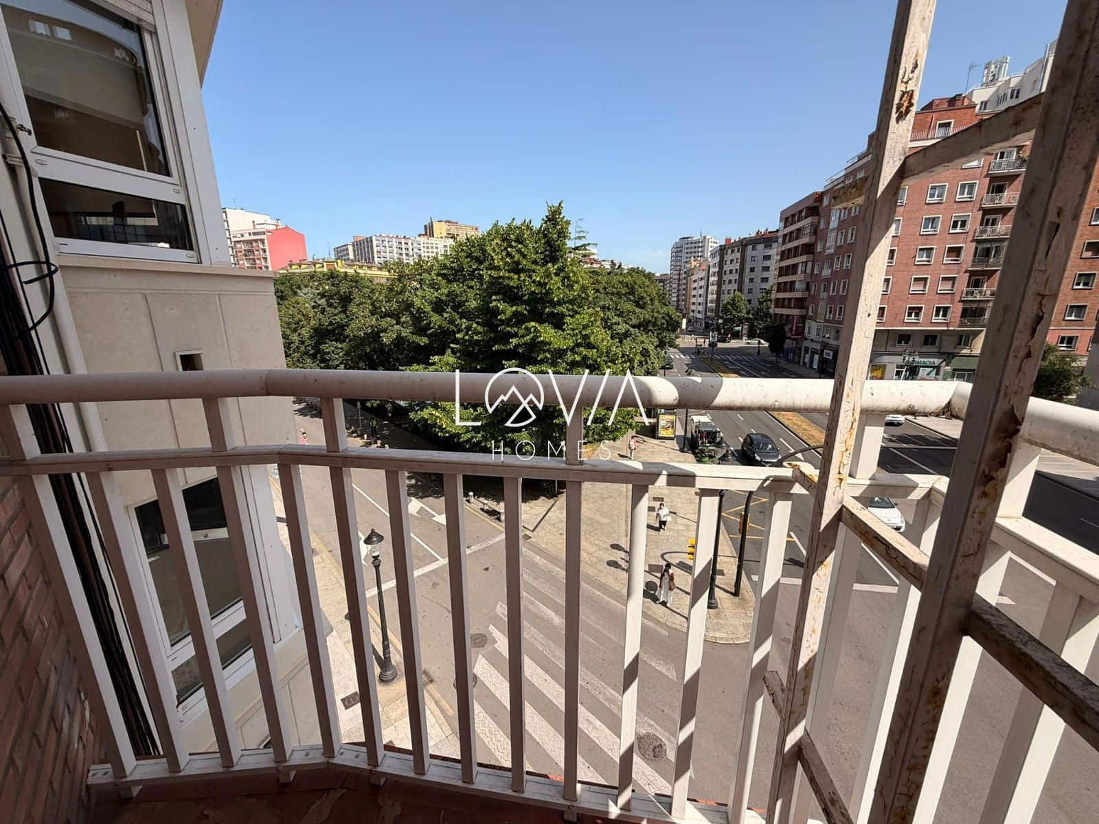 3 bedroom Flat for sale in Gijon - € 287,000 (Ref: 9914992)