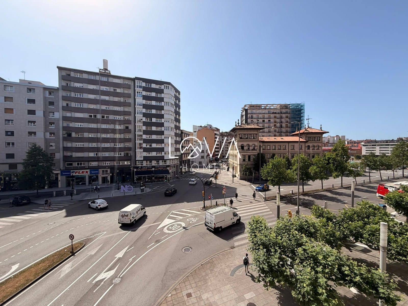 3 bedroom Flat for sale in Gijon - € 287,000 (Ref: 9914992)