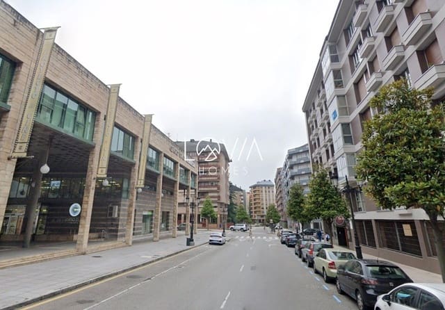 Kommersiell til salgs i Centro Urbano, Oviedo - € 91 000 (Ref: 9922928)