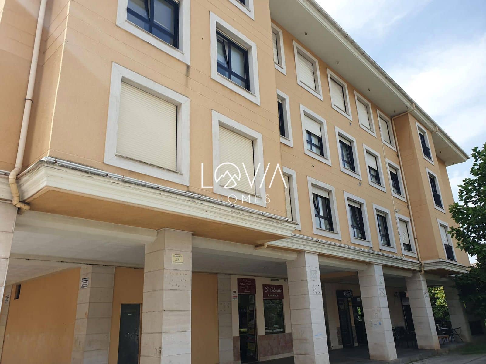 2 bedroom Flat for sale in Carreno with garage - € 190,000 (Ref: 9949119)