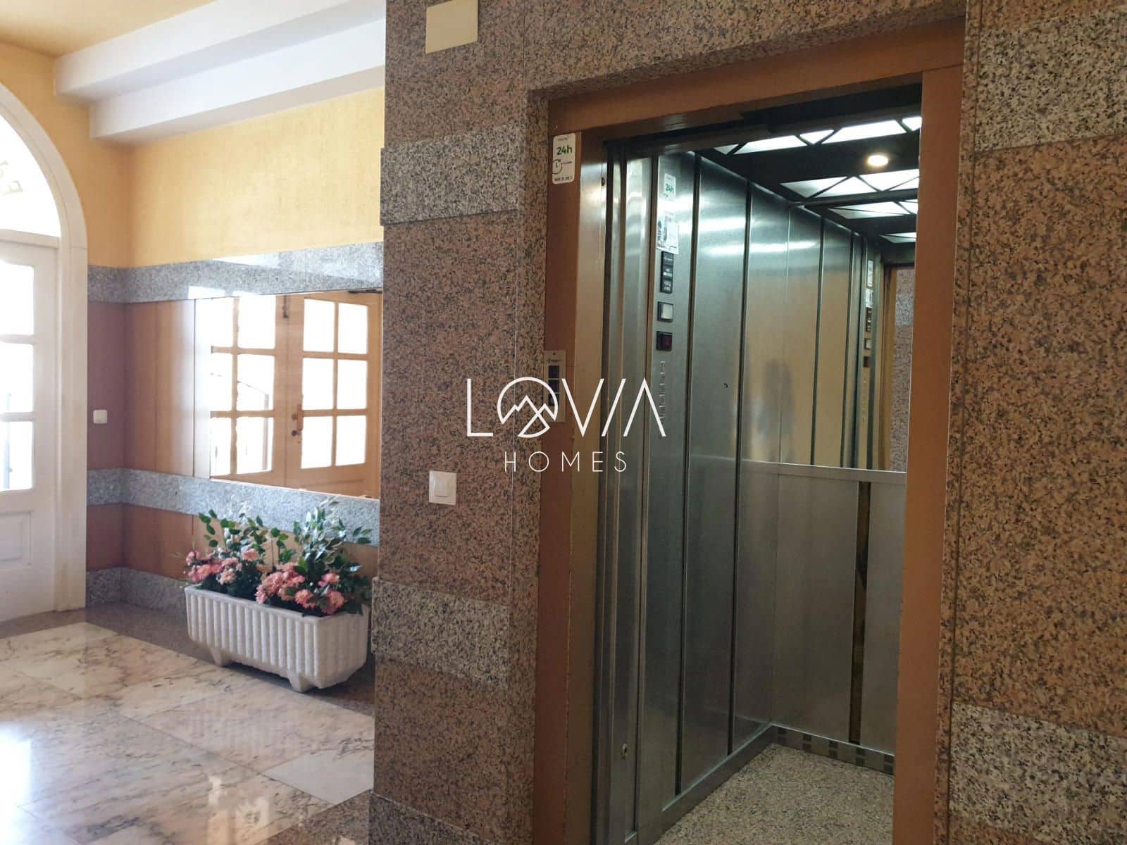 2 bedroom Flat for sale in Carreno with garage - € 190,000 (Ref: 9949119)