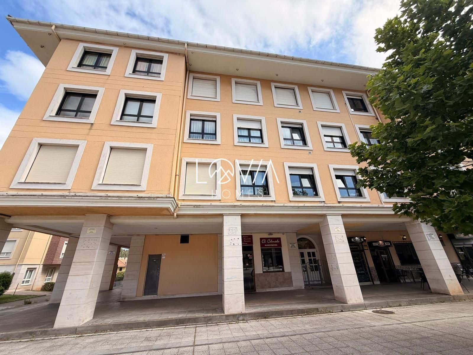 2 bedroom Flat for sale in Carreno with garage - € 190,000 (Ref: 9949119)