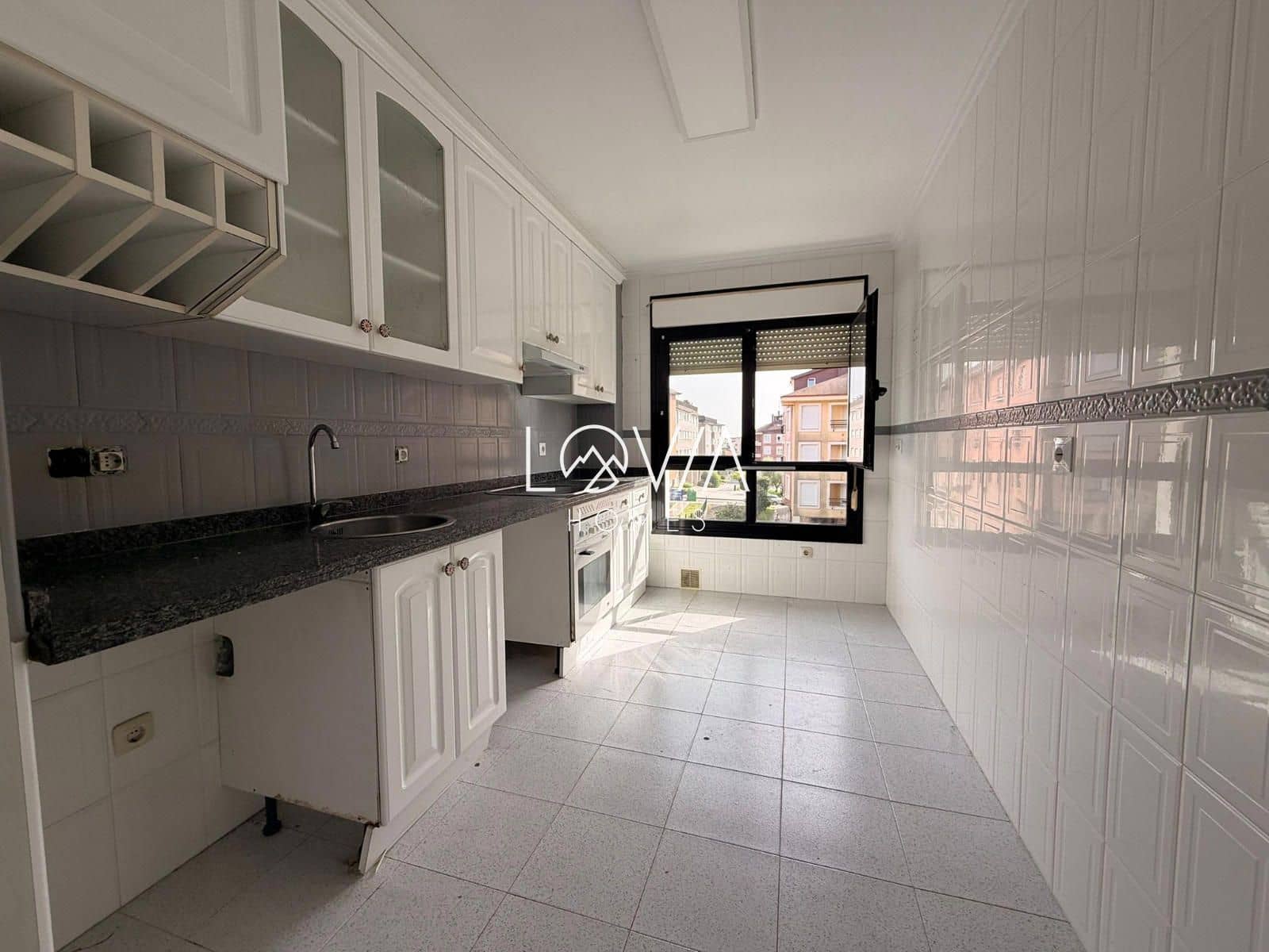 2 bedroom Flat for sale in Carreno with garage - € 190,000 (Ref: 9949119)