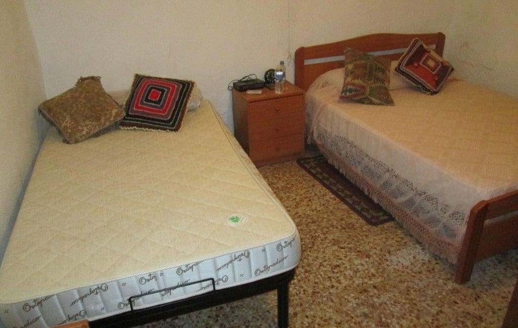 5 quarto Casa em Banda para venda em Ayora - 65 000 € (Ref: 6517763)