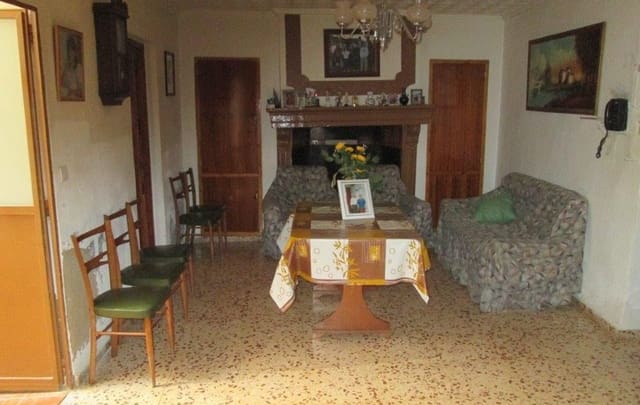 5 soverom Hus til salgs i Ayora - € 65 000 (Ref: 6517763)