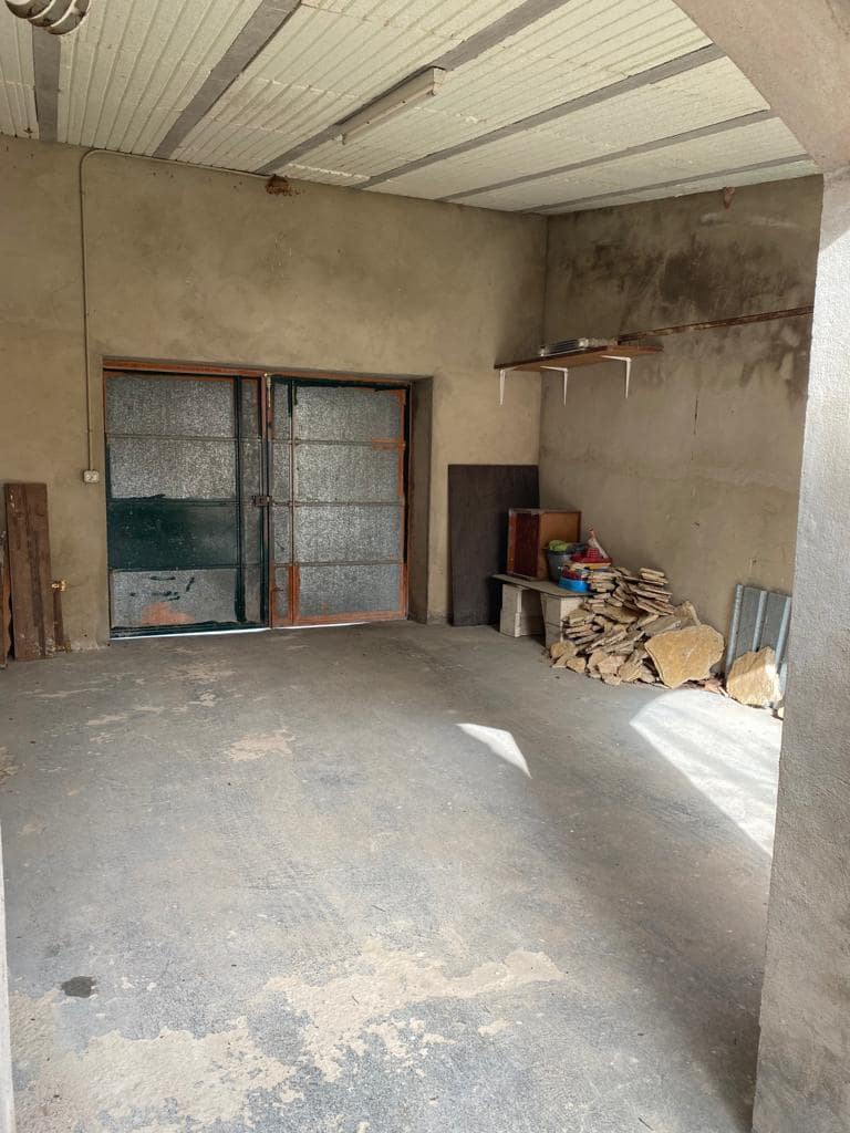 4 soveværelse Finca/Landehus til salg i Cofrentes med garage - € 114.000 (Ref: 7417786)