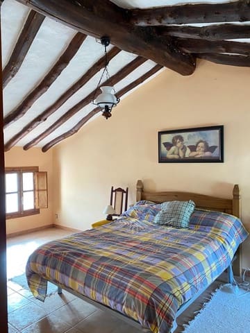 4 bedroom Finca/Country House for sale in Cofrentes with garage - € 114,000 (Ref: 7417786)