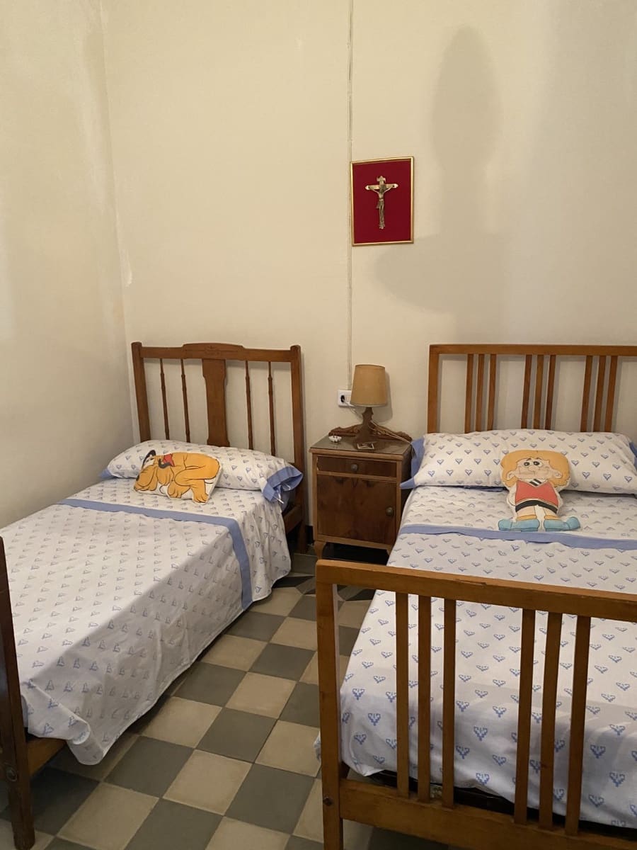 7 soveværelse Byhus til salg i Ayora - € 185.000 (Ref: 7431320)