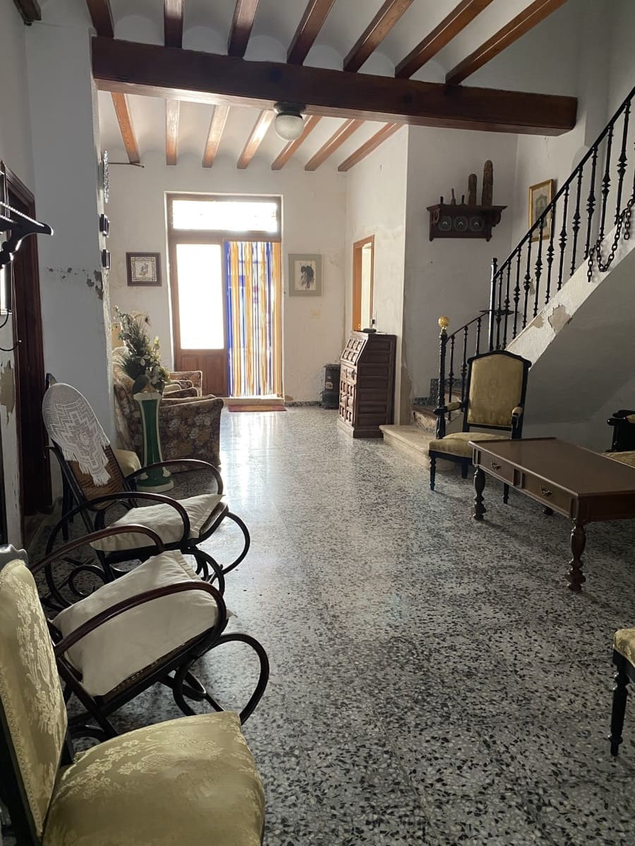 7 soveværelse Byhus til salg i Ayora - € 185.000 (Ref: 7431320)