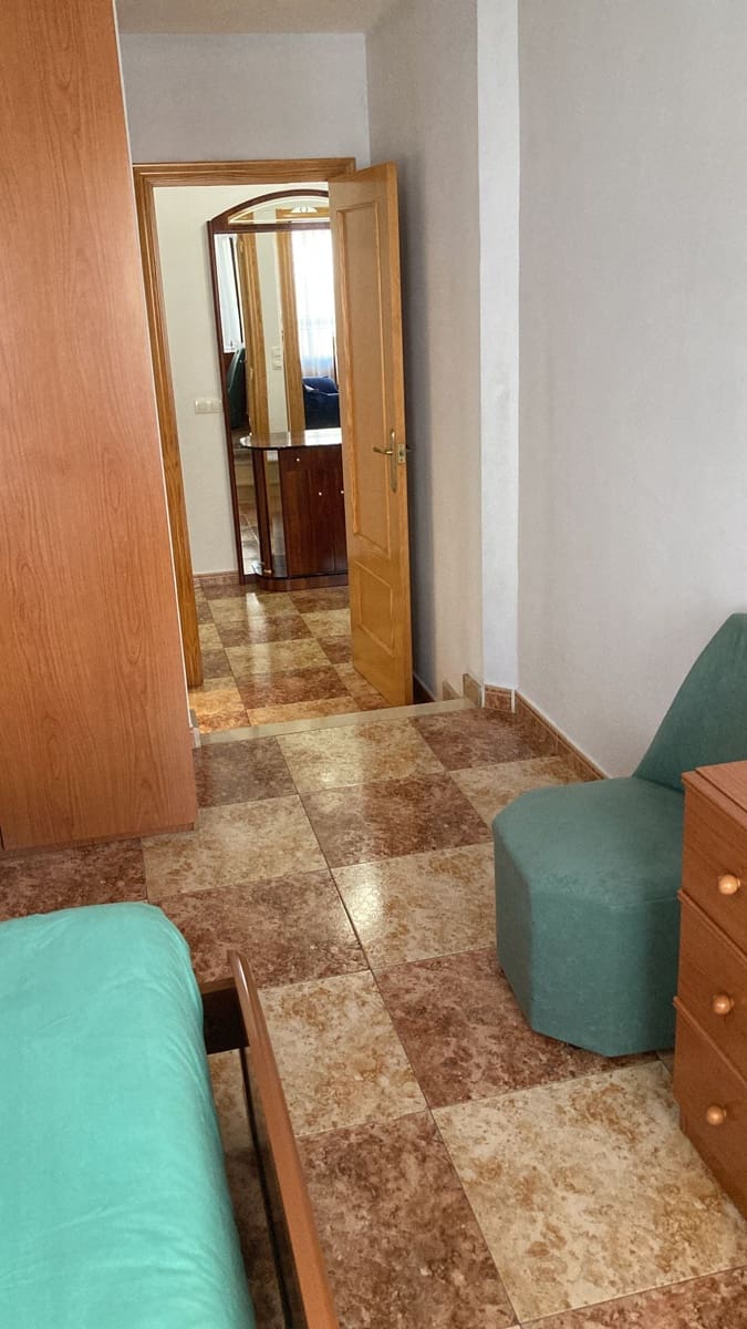 3 soverom Leilighet til salgs i Ayora med garasje - € 105 000 (Ref: 8970884)