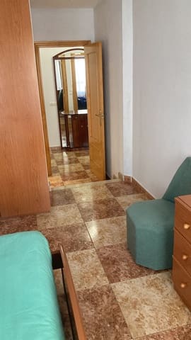 3 slaapkamer Appartement te koop in Ayora met garage - € 105.000 (Ref: 8970884)