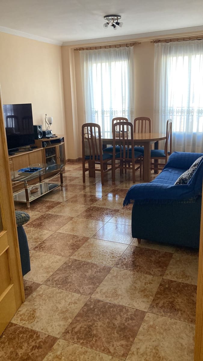 3 soverom Leilighet til salgs i Ayora med garasje - € 105 000 (Ref: 8970884)