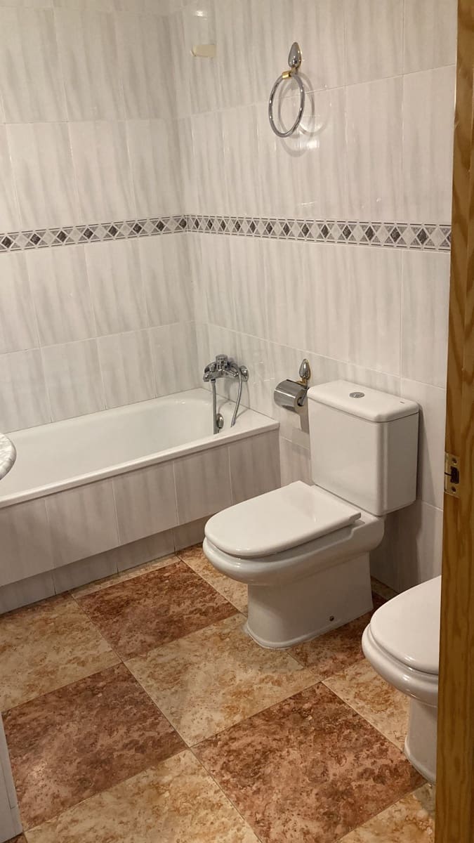 3 soverom Leilighet til salgs i Ayora med garasje - € 105 000 (Ref: 8970884)