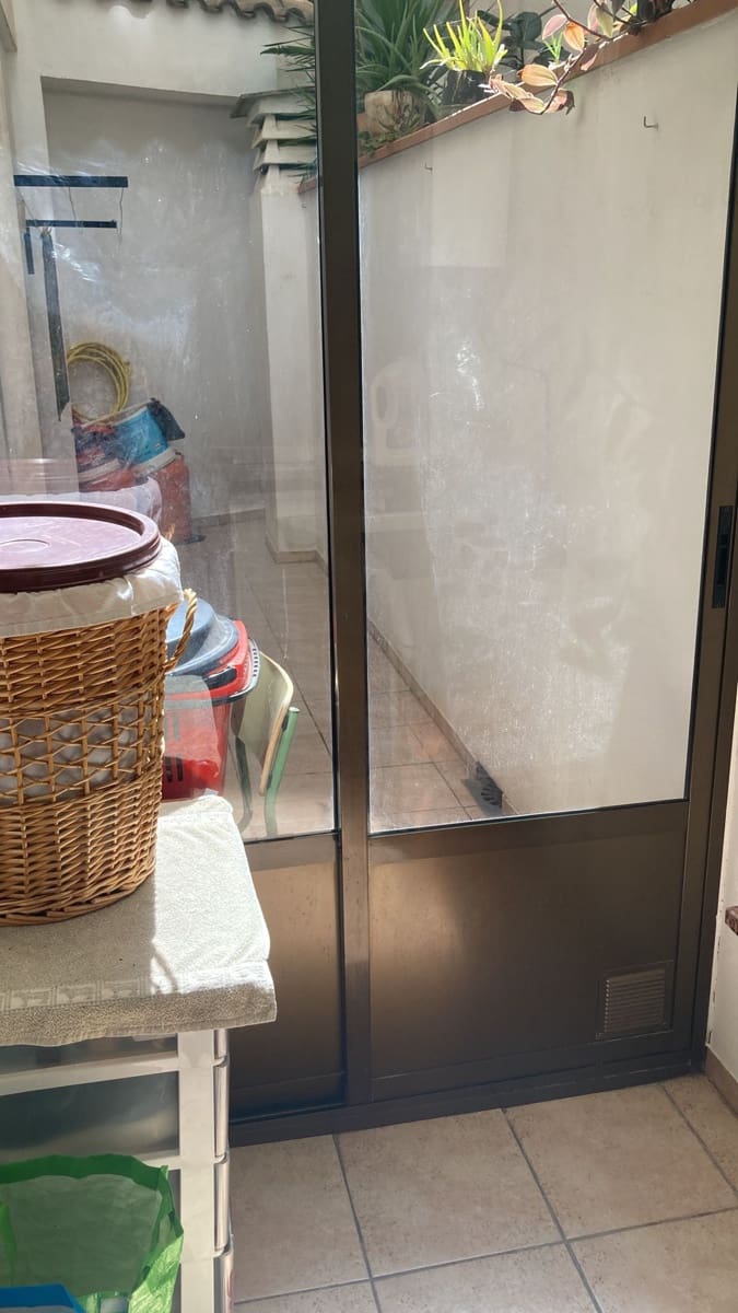 3 soverom Leilighet til salgs i Ayora med garasje - € 105 000 (Ref: 8970884)