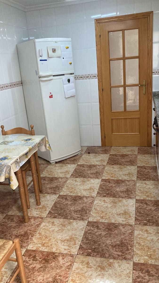 3 soverom Leilighet til salgs i Ayora med garasje - € 105 000 (Ref: 8970884)