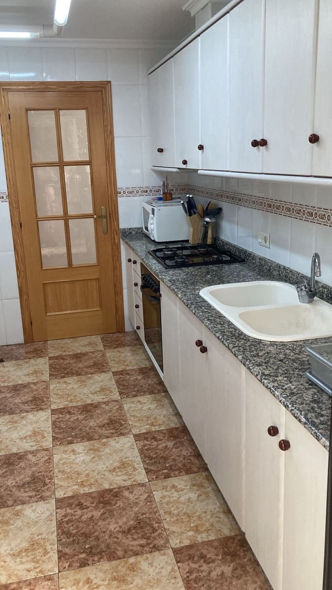 3 soverom Leilighet til salgs i Ayora med garasje - € 105 000 (Ref: 8970884)