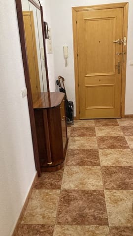 3 slaapkamer Appartement te koop in Ayora met garage - € 105.000 (Ref: 8970884)