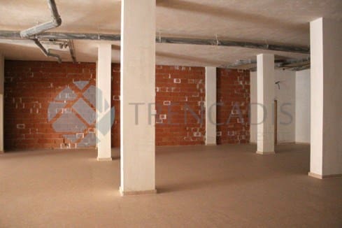 Commercial for sale in Elche / Elx - € 125,000 (Ref: 7109284)