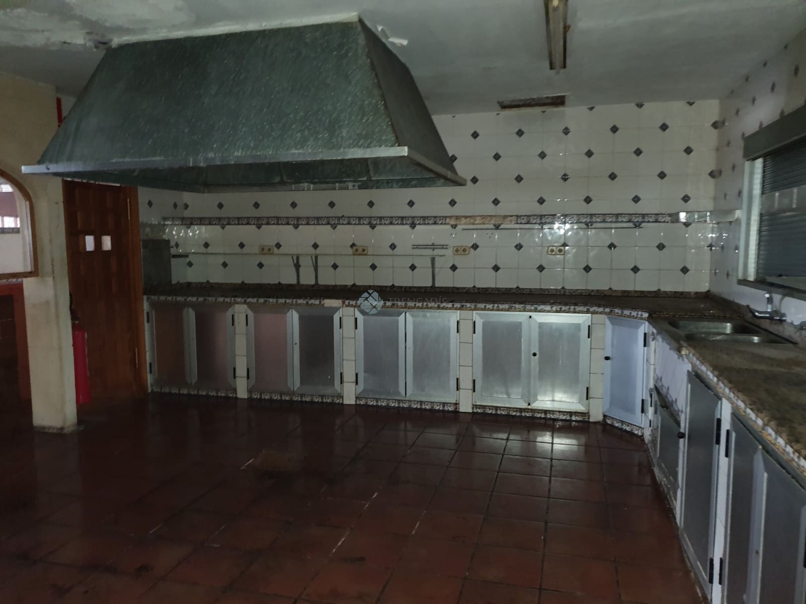 Kommersiell til salgs i Barx - € 65 000 (Ref: 7109285)